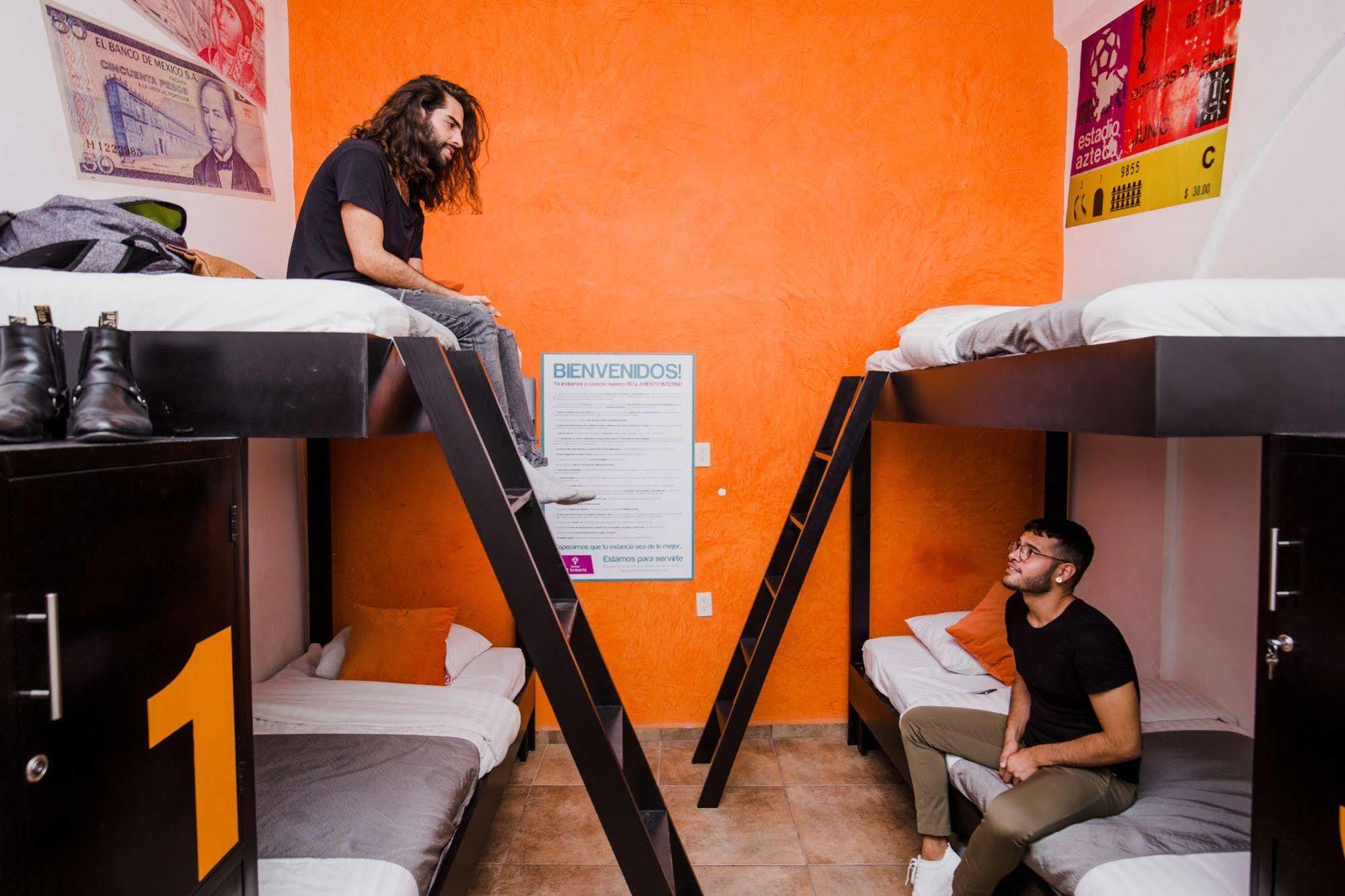 Hostal El Armario Leon Ngoại thất bức ảnh